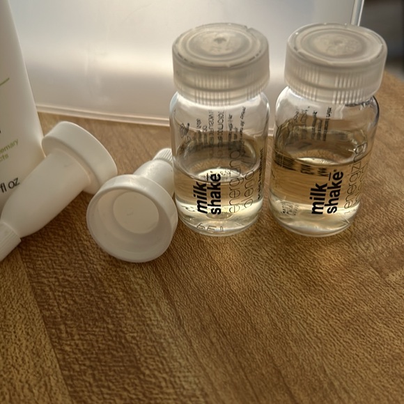 New milk shake brand energizing blend shampoo conditioner and scalp treatment - Picture 3 of 10